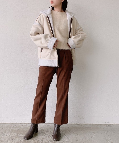 VANNIE U（ヴァニーユー）の「ボアムートンリバーシブルショートコート（ダウンジャケット/コート・レディース・ブラウン/ナチュラル・FREE）」の11枚目の写真