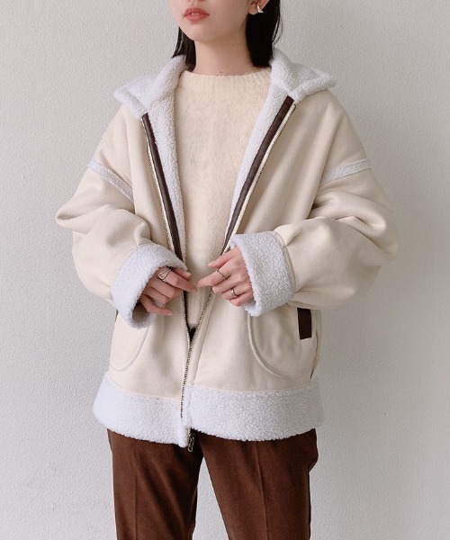 VANNIE U（ヴァニーユー）の「ボアムートンリバーシブルショートコート（ダウンジャケット/コート・レディース・ブラウン/ナチュラル・FREE）」の9枚目の写真