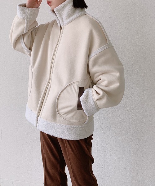 VANNIE U（ヴァニーユー）の「ボアムートンリバーシブルショートコート（ダウンジャケット/コート・レディース・ブラウン/ナチュラル・FREE）」の4枚目の写真