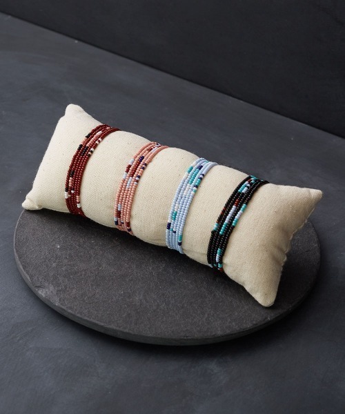 CHAN LUU（チャンルー）の「CHAN LUU x Ethical Fashion Initiative シードビーズ 5連ラップブレスレット AF-BRC-007（ブレスレット・レディース・ライトブルー/ワインレッド/ブラック/ネイビー・フリー）」の12枚目の写真