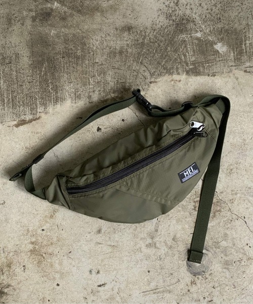 MEI(メイ)の「ST:MEI SUSTAINABLE BOTTOMLINE サスティナブル ボトムライン/ボディーウエストバック(ボディバッグ/ウエストポーチ・レディース・ブラック/オリーブドラブ/ライトブラウン/ブラウン/ネイビー・FREE)」の15枚目の写真