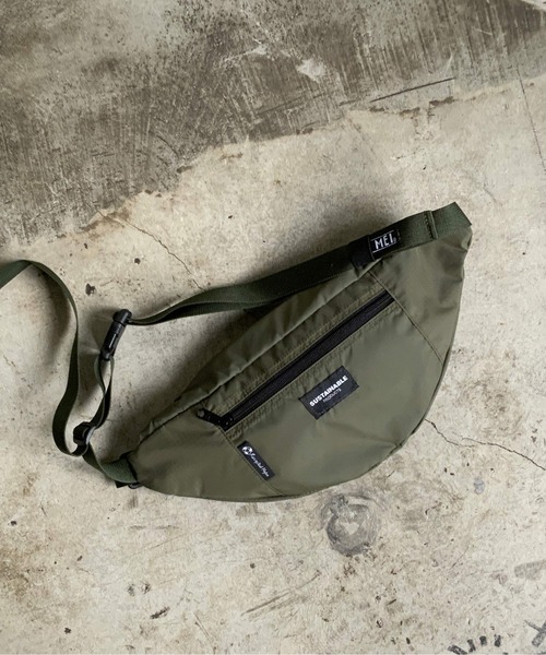 MEI(メイ)の「ST:MEI SUSTAINABLE BOTTOMLINE サスティナブル ボトムライン/ボディーウエストバック(ボディバッグ/ウエストポーチ・レディース・ブラック/オリーブドラブ/ライトブラウン/ブラウン/ネイビー・FREE)」の21枚目の写真