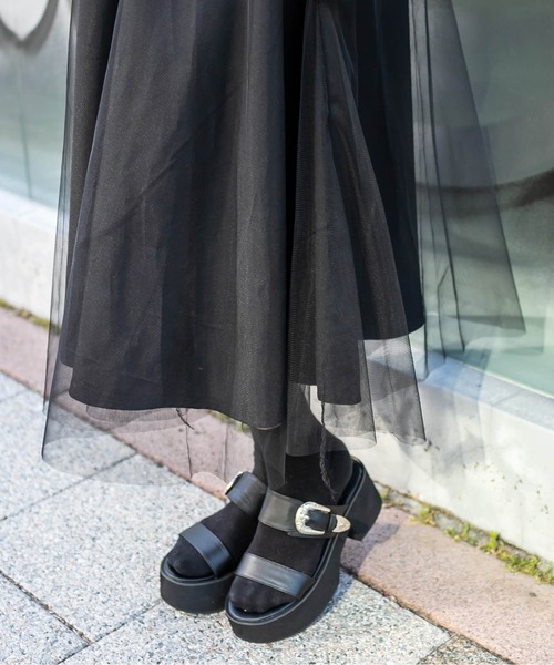 RASVOA(ラスボア)の「バックルベルト厚底サンダル(サンダル・レディース・ブラック・M/L)」の6枚目の写真