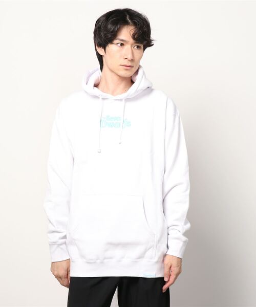 Diamond SUPPLY CO.（ダイアモンドサプライ）の「Diamond Supply Co./ダイアモンド ディズニー ビッグシルエット バックプリントパーカー B20DMPF103（パーカー・メンズ・ホワイト/パープル・S/M/L/XL）」の3枚目の写真
