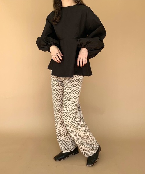 Amiur（エミレ）の「cotton hem wide blouse（シャツ/ブラウス・レディース・ブラック/ベージュ/アイボリー・FREE）」の3枚目の写真