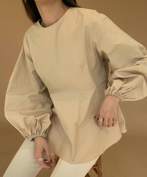 Amiur（エミレ）の「cotton hem wide blouse（シャツ/ブラウス・レディース・ブラック/ベージュ/アイボリー・FREE）」の9枚目の写真