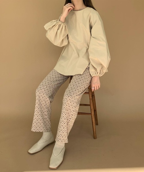 Amiur（エミレ）の「cotton hem wide blouse（シャツ/ブラウス・レディース・ブラック/ベージュ/アイボリー・FREE）」の18枚目の写真