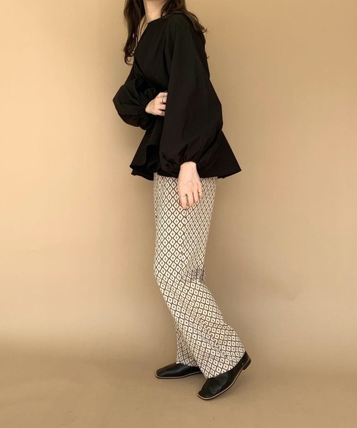 Amiur（エミレ）の「cotton hem wide blouse（シャツ/ブラウス・レディース・ブラック/ベージュ/アイボリー・FREE）」の7枚目の写真