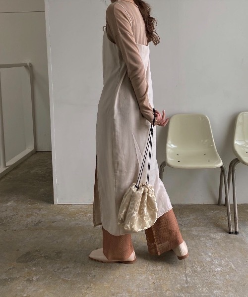 Amiur（エミレ）の「jacquard purse（ハンドバッグ・レディース・ベージュ/グレー・FREE）」の11枚目の写真