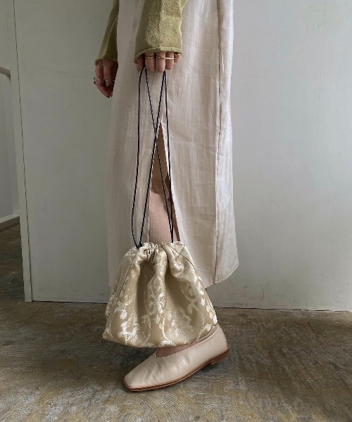 Amiur（エミレ）の「jacquard purse（ハンドバッグ・レディース・ベージュ/グレー・FREE）」の7枚目の写真