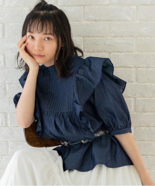 Mysa&Liina（ミーサリーナ）の「フェミニンピンタックフリルブラウス（シャツ/ブラウス・レディース・サックスブルー/インディゴブルー/ブルー・M）」の13枚目の写真