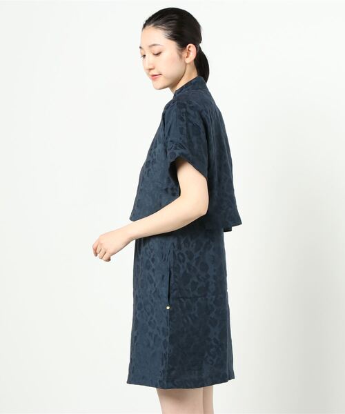 MAISON SCOTCH（メゾンスコッチ）の「アニマルプリント ワンピース【161518】（ワンピース・レディース・ネイビー/ライトベージュ・SMALL）」の4枚目の写真