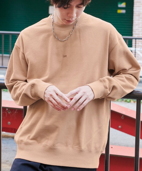 Lee(リー)の「Lee/リー BIG MINI LOGO SWEAT ロゴ刺繍 オーバーサイズプルオーバースウェット(スウェット・メンズ・ブラック系その他/サックスブルー/ピンク系その他/グレー/ベージュ・XL/M/L)」の5枚目の写真