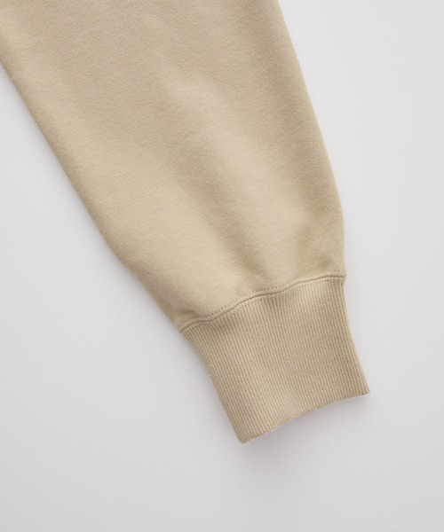 Lee(リー)の「Lee/リー BIG MINI LOGO SWEAT ロゴ刺繍 オーバーサイズプルオーバースウェット(スウェット・メンズ・ブラック系その他/サックスブルー/ピンク系その他/グレー/ベージュ・XL/M/L)」の14枚目の写真