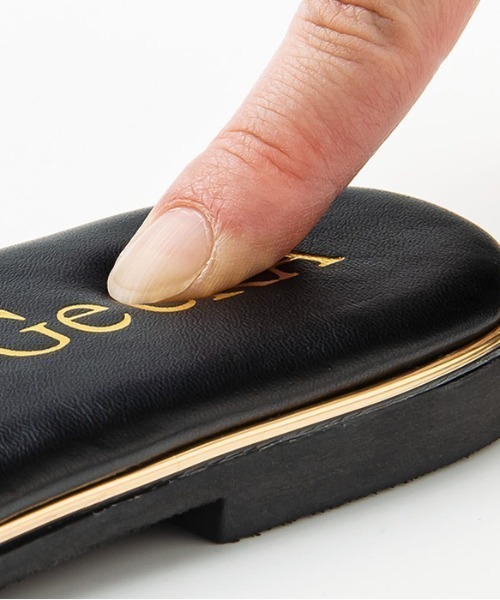 GeeRA(ジーラ)の「メッシュ編フラットサンダル(サンダル・レディース・グリーン/ブラック/アイボリー/シルバー・X-LARGE/MEDIUM/LARGE/SMALL)」の5枚目の写真