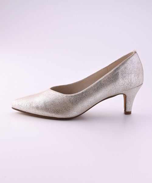 神戸シューズ（コウベシューズ）の「SAN-REMO 6.0㎝ヒールVカット深パンプス（パンプス・レディース・アイボリー/ブラック/シルバー/ブラック系その他・22/22.5/23/23.5/24.5/24）」の15枚目の写真