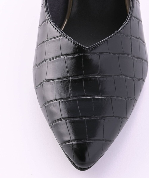 神戸シューズ（コウベシューズ）の「SAN-REMO 6.0㎝ヒールVカット深パンプス（パンプス・レディース・アイボリー/ブラック/シルバー/ブラック系その他・22/22.5/23/23.5/24.5/24）」の11枚目の写真