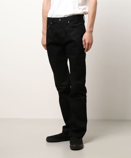 ADAM ET ROPE'(アダムエロペ)の「3sixt Double Black(デニムパンツ・メンズ・ブラック・S/M/L/X-SMALL)」の1枚目の写真