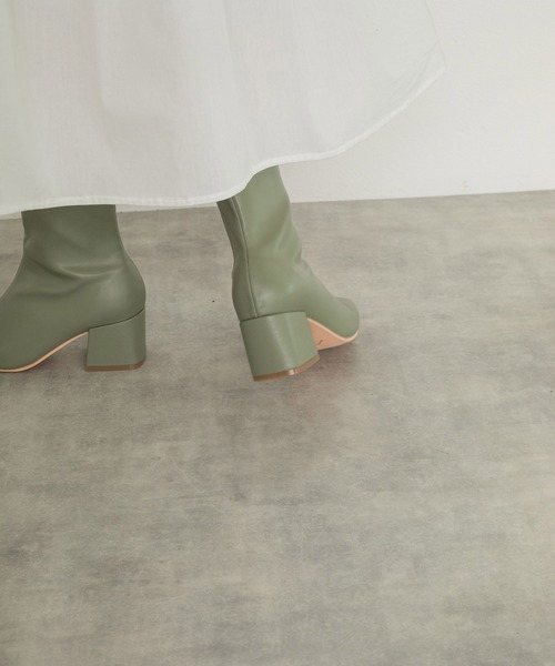 w closet（ダブルクローゼット）の「【新色追加】ストレッチブーツ（ブーツ・レディース・ブラック/キナリ/ベージュ/セージグリーン・L/M）」の16枚目の写真