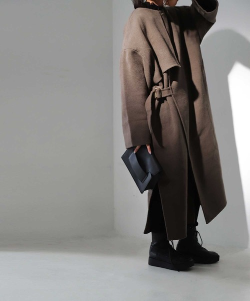 antiqua（アンティカ）の「気映え確実！極上素材手縫いノーカラーコート（チェスターコート・レディース・ブラック/ベージュ/カーキ/モスグリーン/モカ・FREE）」の12枚目の写真