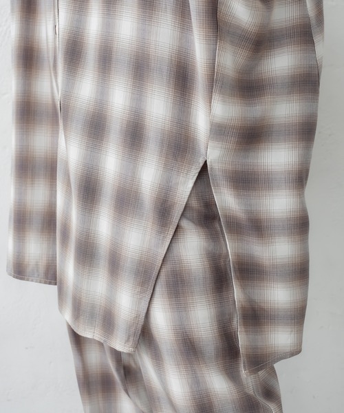 mystic（ミスティック）の「オンブレーチェックBIGシャツ（シャツ/ブラウス・レディース・ベージュ/ライム/ブルー・FREE）」の13枚目の写真