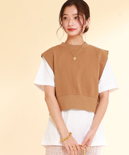 Ray BEAMS(レイビームス)の「Ray BEAMS / スウェット バックオープン ベスト(ベスト・レディース・ブラック/カーキ・ONE SIZE)」の11枚目の写真