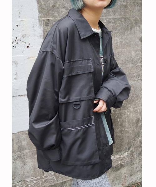 179/WG（イチナナキュウダブルジー）の「オーバーサイズミリタリーシャツブルゾン（ブルゾン・レディース・ブラック/カーキ・MEDIUM）」の8枚目の写真