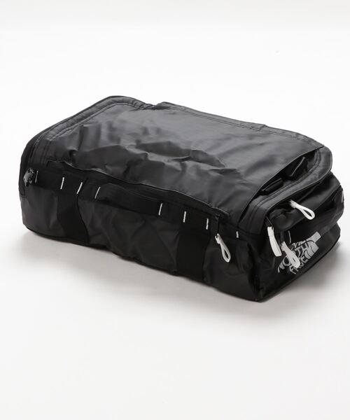 THE NORTH FACE(ザノースフェイス)の「ベースキャンプボイジャーダッフルドラムバッグ BASE CAMP VOYAGER DUFFEL 32L(バックパック/リュック・メンズ・ブラック/ブラック系その他・F)」の7枚目の写真
