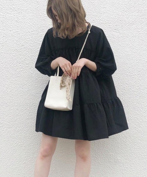 one after another NICE CLAUP(ワンアフターアナザーナイスクラップ)の「【ZOZOTOWN限定・大好評リバイバルアイテム】ボリュームスリーブティアードチュニック(チュニック・レディース・オフホワイト/ブラック/テラコッタ/サックスブルー・FREE)」の3枚目の写真