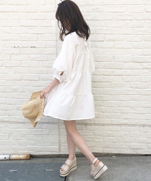 one after another NICE CLAUP(ワンアフターアナザーナイスクラップ)の「【ZOZOTOWN限定・大好評リバイバルアイテム】ボリュームスリーブティアードチュニック(チュニック・レディース・オフホワイト/ブラック/テラコッタ/サックスブルー・FREE)」の12枚目の写真