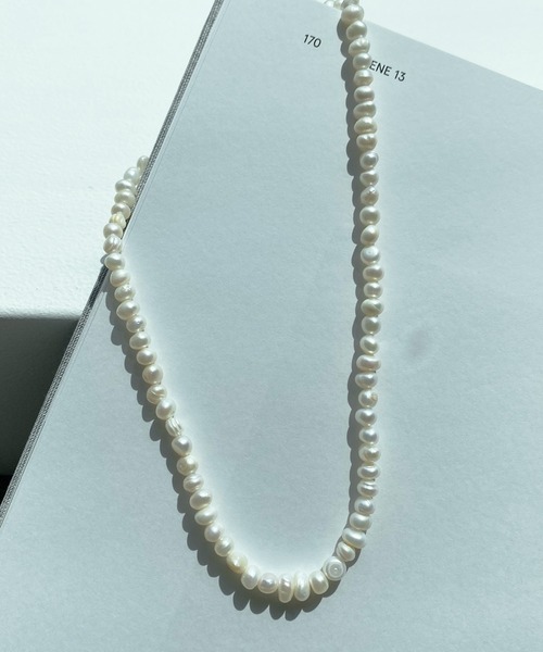DouDou（ドゥドゥ）の「本淡水パールショートネックレス（ネックレス・レディース・ホワイト・FREE）」の3枚目の写真