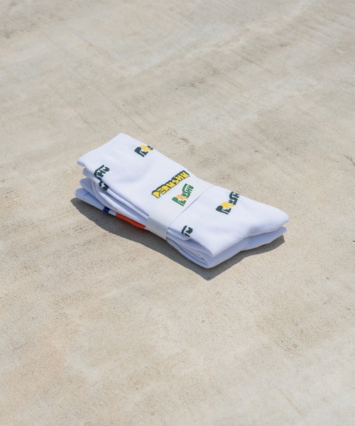 Perushu(ペルーシュ)の「【1周年記念アイテム】Perushuロゴソックス(ソックス/靴下・メンズ・ホワイト・FREE)」の3枚目の写真