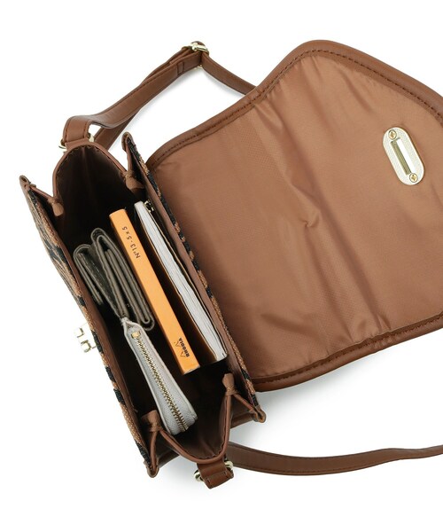 DRESKIP（ドレスキップ）の「◆【久保乃々花さん着用商品】フラップミニショルダー（ショルダーバッグ・レディース・ブラック/ブラック系4/ブラウン系5・00）」の9枚目の写真