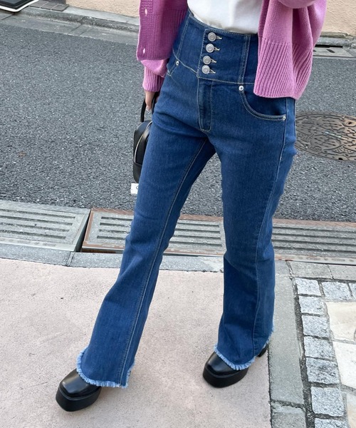 WEGO（ウィゴー）の「WEGO/ハイウエストストレッチフレアパンツ（デニムパンツ・レディース・ブラック/インディゴブルー/ライトインディゴブルー/ダークインディゴブルー・SMALL/MEDIUM）」の18枚目の写真