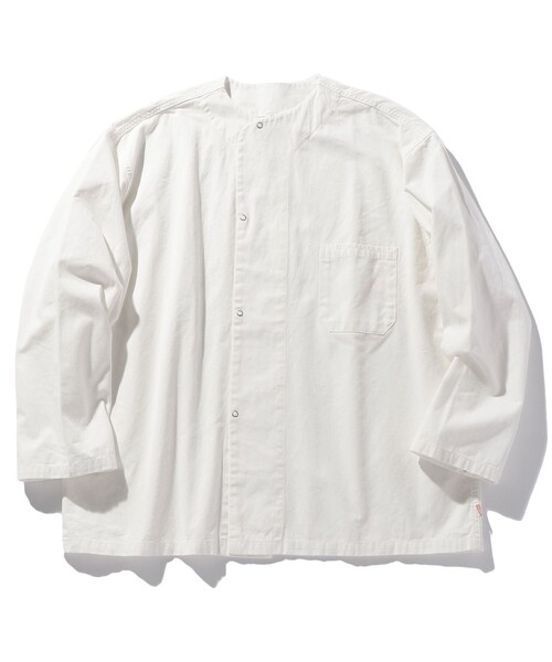 HINSON(ヒンソン)の「HINSON/ヒンソン ドットボタン スリーピングシャツ(シャツ/ブラウス・メンズ・ブラック/その他13/ホワイト/ナチュラル・MEDIUM/LARGE)」の2枚目の写真