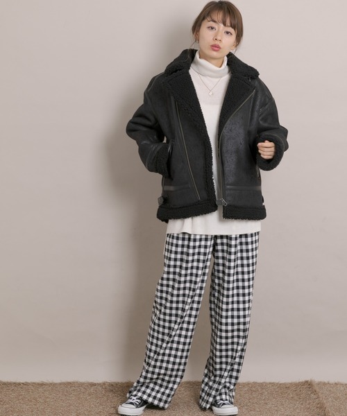 URBAN RESEARCH Sonny Label（アーバンリサーチサニーレーベル）の「ALPHA INDUSTRIES　W FAKE MOUTON RIDERS JACKET（ムートンコート・レディース・ブラック/アイボリー・MEDIUM）」の11枚目の写真