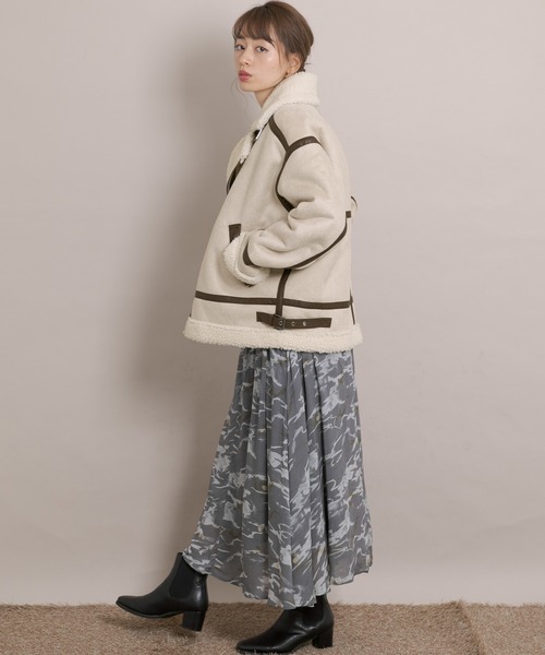 URBAN RESEARCH Sonny Label（アーバンリサーチサニーレーベル）の「ALPHA INDUSTRIES　W FAKE MOUTON RIDERS JACKET（ムートンコート・レディース・ブラック/アイボリー・MEDIUM）」の3枚目の写真