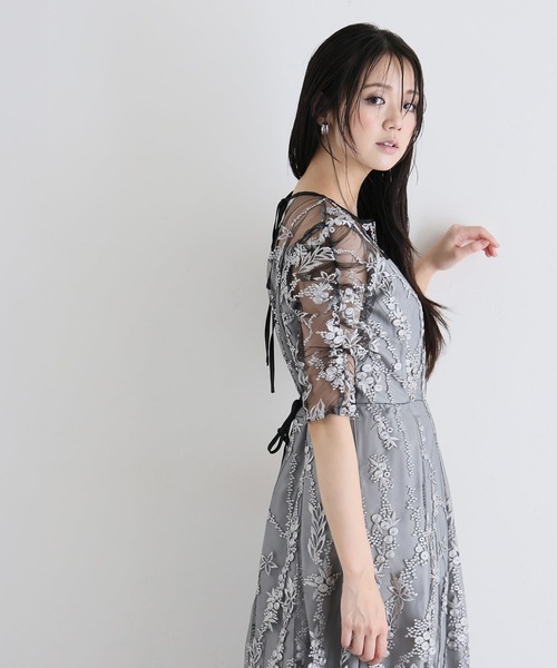 PourVous（プールヴー）の「七分袖&ミモレ丈 パーティー ドレス フラワー レース 大きいサイズ 結婚式 フォーマル 同窓会 オケージョンドレス ワンピース お呼ばれ 二次会 成人式 謝恩会 20代 30代（ドレス・レディース・シルバー/ブラック/ネイビー/モカ・S/M/L）」の11枚目の写真