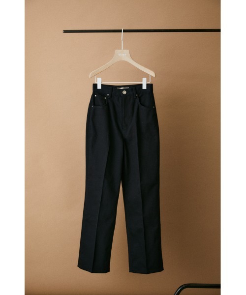 BLACK BY MOUSSY（ブラックバイマウジー）の「center press chino