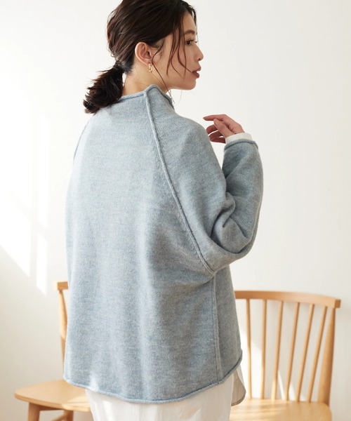 Green Parks(グリーンパークス)の「ウールライクショート丈ハイネックプルオーバー*(ニット/セーター・レディース・ライラック/ブラック/ライトベージュ/ブルーグリーン・FREE)」の3枚目の写真