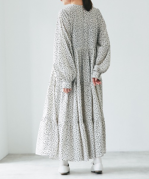 and R（アンドアール）の「小花柄ワンピース（ワンピース・レディース・ブラック/ホワイト・FREE）」の5枚目の写真