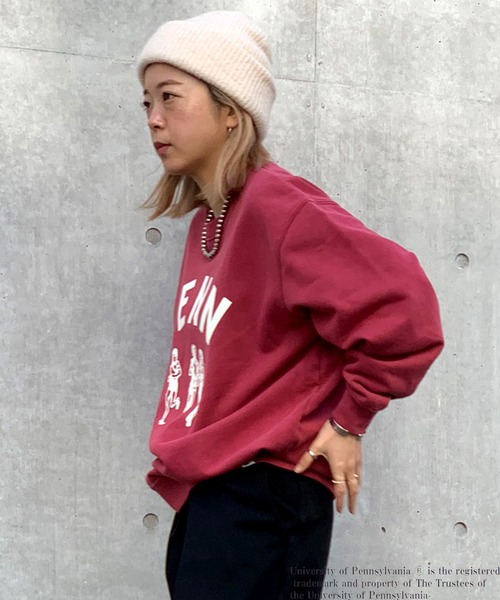 Johnbull Private labo(ジョンブルプライベートラボ)の「【+81BRANCA】カレッジスウェット / PENN(スウェット・レディース・レッド・MEDIUM/X-LARGE)」の2枚目の写真