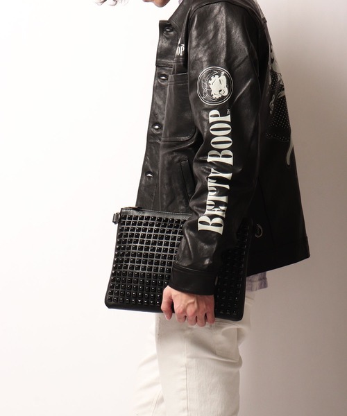 BLACK JACKALL CROWN（ブラックジャッカルクラウン）の「BLACK JACKALL CROWN スタッズ デコレーション 2WAY クラッチバッグ スクエアショルダー（クラッチバッグ・レディース・ブラック・FREE）」の14枚目の写真