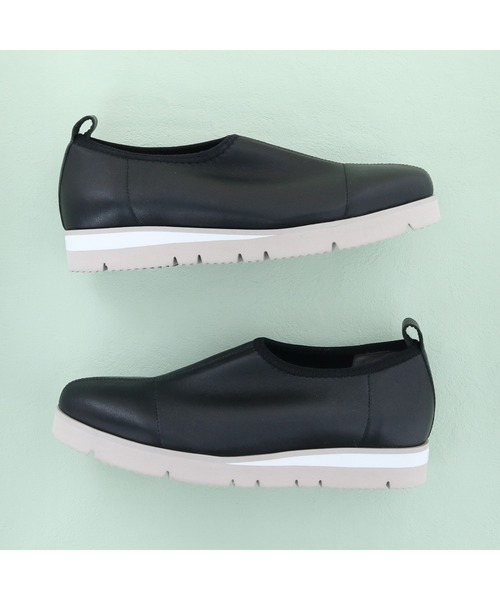 cava cava(サヴァサヴァ)の「【軽量】ストレッチレザースリッポン -2420047(スリッポン・レディース・ブラック/オフホワイト・23.0cm/22.5cm/24.0cm/23.5cm/24.5cm)」の21枚目の写真