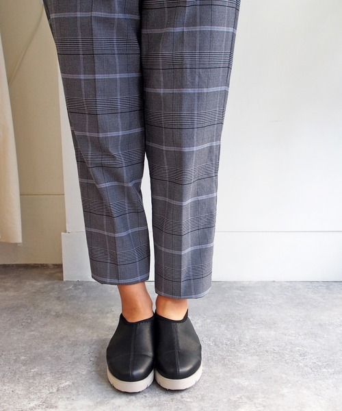 cava cava(サヴァサヴァ)の「【軽量】ストレッチレザースリッポン -2420047(スリッポン・レディース・ブラック/オフホワイト・23.0cm/22.5cm/24.0cm/23.5cm/24.5cm)」の18枚目の写真