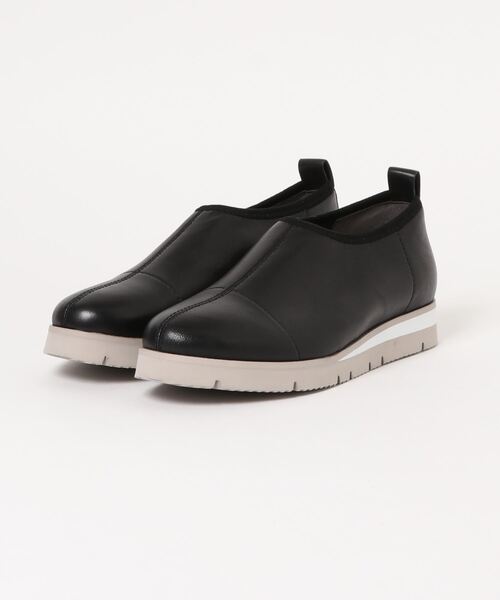 cava cava(サヴァサヴァ)の「【軽量】ストレッチレザースリッポン -2420047(スリッポン・レディース・ブラック/オフホワイト・23.0cm/22.5cm/24.0cm/23.5cm/24.5cm)」の4枚目の写真