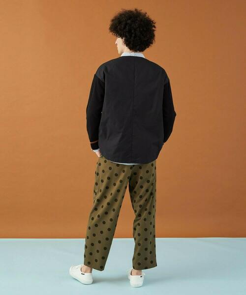 FRAPBOIS（フラボア）の「シャツジャケット（ノーカラージャケット・レディース・ブラック/カーキ・1/2）」の8枚目の写真