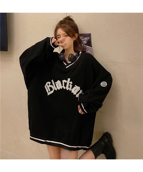 DEVICE（デバイス）の「ホッケーユニフォーム ルーズシルエット Vネック オーバーサイズ 裏毛 スウェット トレーナー（スウェット・レディース・ブラック/ネイビー・FREE）」の16枚目の写真