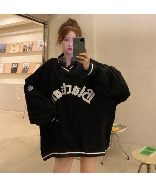 DEVICE（デバイス）の「ホッケーユニフォーム ルーズシルエット Vネック オーバーサイズ 裏毛 スウェット トレーナー（スウェット・レディース・ブラック/ネイビー・FREE）」の15枚目の写真