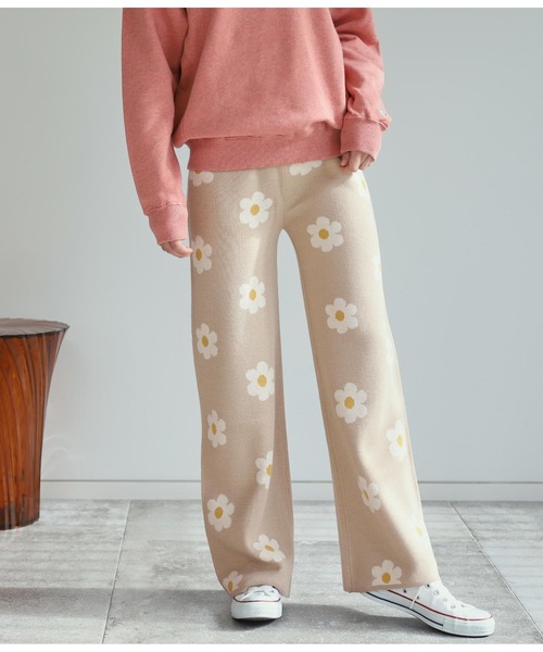 anap mimpi（アナップミンピ）の「フラワー柄ニットパンツ（その他